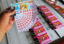 Tội làm giả vé số trúng độc đắc