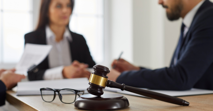 chi phi thue luat su hinh su